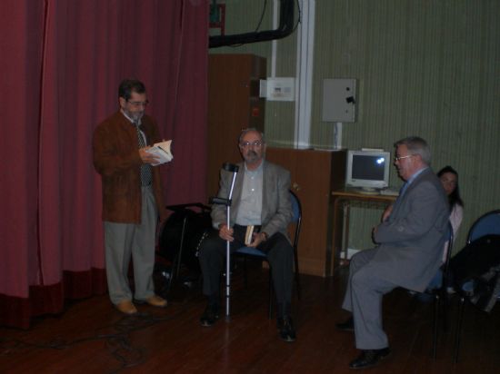 EL GRUPO CULTURAL CAJA DE SEMILLAS OFRECE UN RECITAL DE POESA EFECTUANDO UN RECORRIDO POR DIVERSAS POCAS Y AUTORES DE LA LITERATURA ESPAOLA