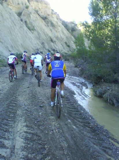 ARRANCA LA NUEVA TEMPORADA DE BICICLETA DE MONTAÑA, ORGANIZADA POR LA CONCEJALÍA DE DEPORTES, CON LA PARTICIPACIÓN DE MÁS DE TREINTA CICLISTAS