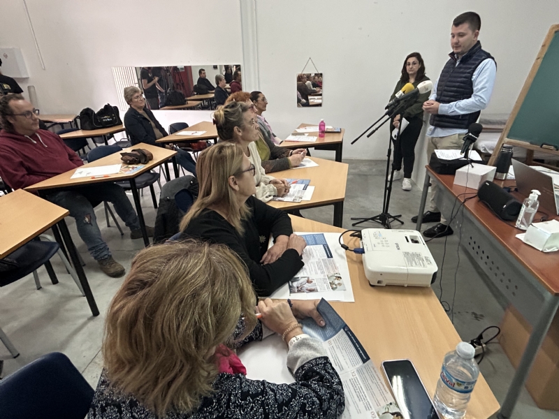 Un total de 15 personas participan en el Curso de Formación y Apoyo a Cuidadores de Personas en situación de Dependencia