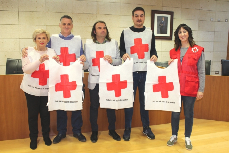 Vídeo. Cruz Roja celebrará el Día de la Banderita el 8 de diciembre coincidiendo con la romería de La Santa con el fin de recaudar fondos para mantener los programas de ayuda a la Infancia
