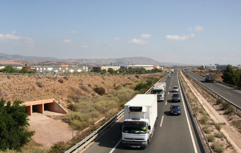 El alcalde insta al Ministerio de Fomento a que el tercer carril previsto en la A7 desde Crevillente a Alhama de Murcia, contine hasta Puerto Lumbreras mejorando las comunicaciones del Guadalentn