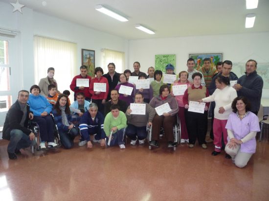 UN TOTAL DE 17 USUARIOS DEL SERVICIO MUNICIPAL DE APOYO PSOCISOCIAL PARTICIPAN EN UN CURSO DE INFORMÁTICA INTEGRADO EN EL PROYECTO RAITOTANA PARA PERSONAS CON DIAGNÓSTICO EN SALUD MENTAL