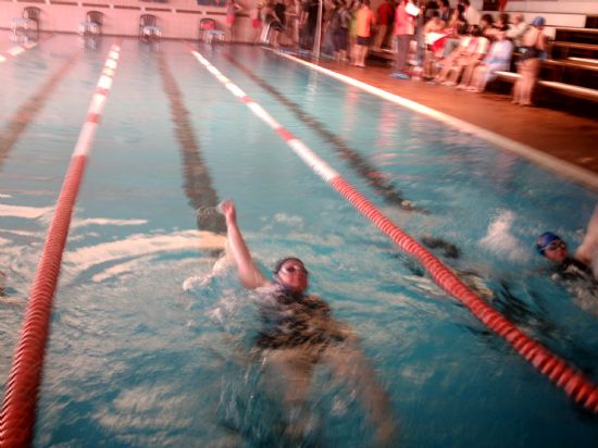 CINCO ALUMNOS DEL CENTRO OCUPACIONAL JOS MOYA PARTICIPAN EN EL CAMPEONATO REGIONAL DE NATACIN CELEBRADO EN LORCA