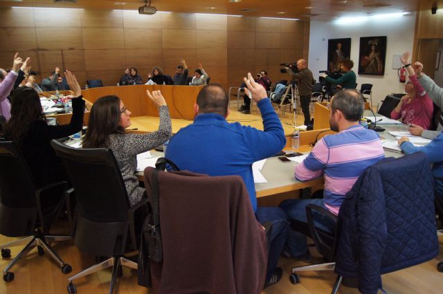 El Pleno del Ayuntamiento de Totana aprueba que la Biblioteca Municipal, ubicada en el Centro Sociocultural La Crcel, se denomine 