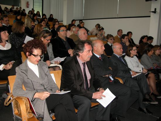 EL AYUNTAMIENTO DE TOTANA PARTICIPA EN LOS ACTOS CONMEMORATIVOS DEL XX ANIVERSARIO DE LA FACULTAD DE TRABAJO SOCIAL DE LA UNIVERSIDAD DE MURCIA