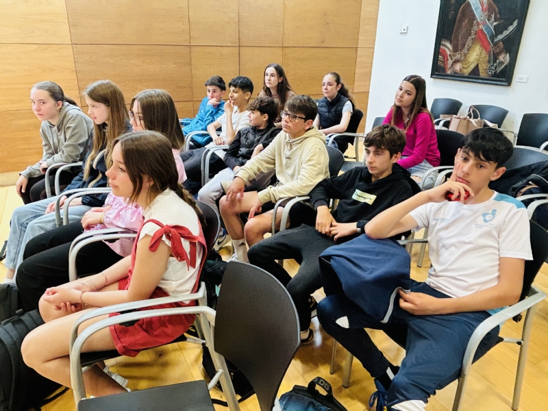 Realizan una recepción institucional a los alumnos franceses que participan en un intercambio hasta hoy con estudiantes del IES Prado Mayor
