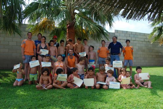 LOS "CAMPUS DE VERANO" DE LA SEGUNDA QUINCENA DE JULIO, QUE SE HAN LLEVADO A CABO EN EL POLIDEPORTIVO MUNICIPAL "6 DE DICIEMBRE" Y EN EL COMPLEJO DEPORTIVO "VALLE DEL GUADALENTÍN", SE CLAUSURAN CON LA PARTICIPACIÓN DE 250 NIÑOS 