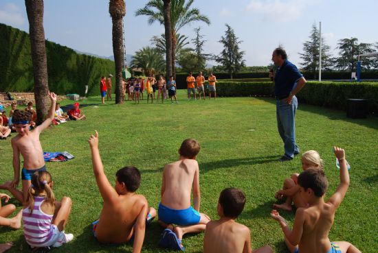 LOS "CAMPUS DE VERANO" DE LA SEGUNDA QUINCENA DE JULIO, QUE SE HAN LLEVADO A CABO EN EL POLIDEPORTIVO MUNICIPAL "6 DE DICIEMBRE" Y EN EL COMPLEJO DEPORTIVO "VALLE DEL GUADALENTÍN", SE CLAUSURAN CON LA PARTICIPACIÓN DE 250 NIÑOS 