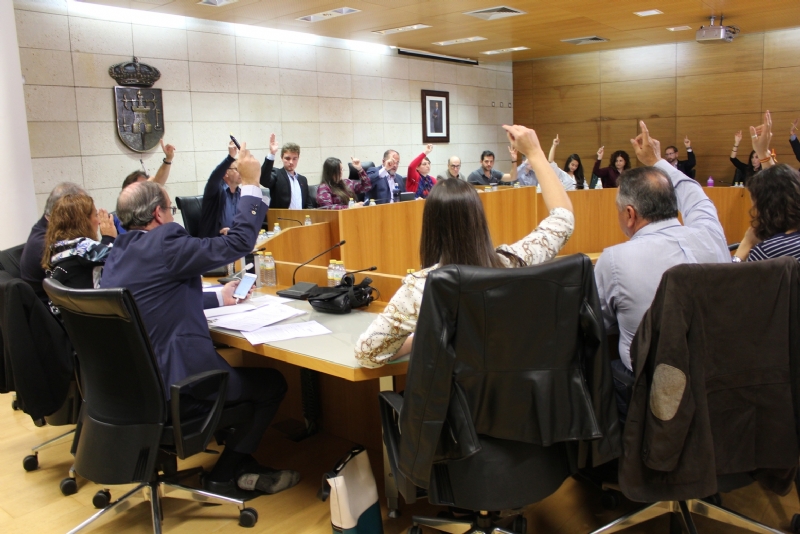 El Pleno acuerda apoyar la propuesta de trazado alternativo para la Lnea Area de Alta Tensin de la subestacin de traccin de Totana Adif, entre otros numerosos asuntos