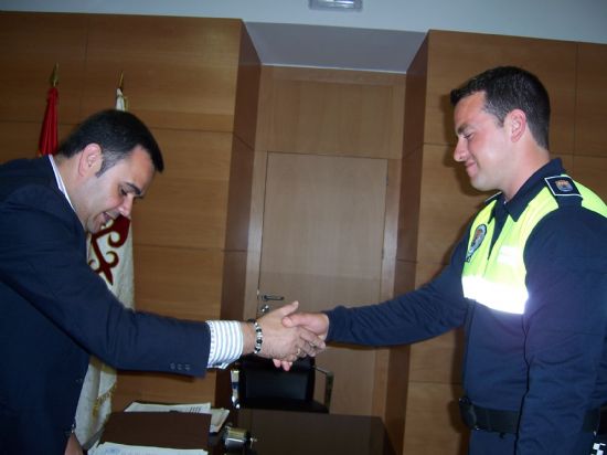 TOMAN POSESIN COMO FUNCIONARIOS EN PRCTICAS LOS 11 NUEVOS AGENTES DE POLICA LOCAL DE TOTANA 