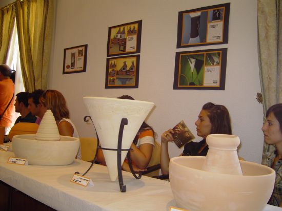 SE CLAUSURA CON XITO DE RESULTADOS EL III ENCUENTRO DE JVENES DISEADORES Y ARTESANOS DE TOTANA