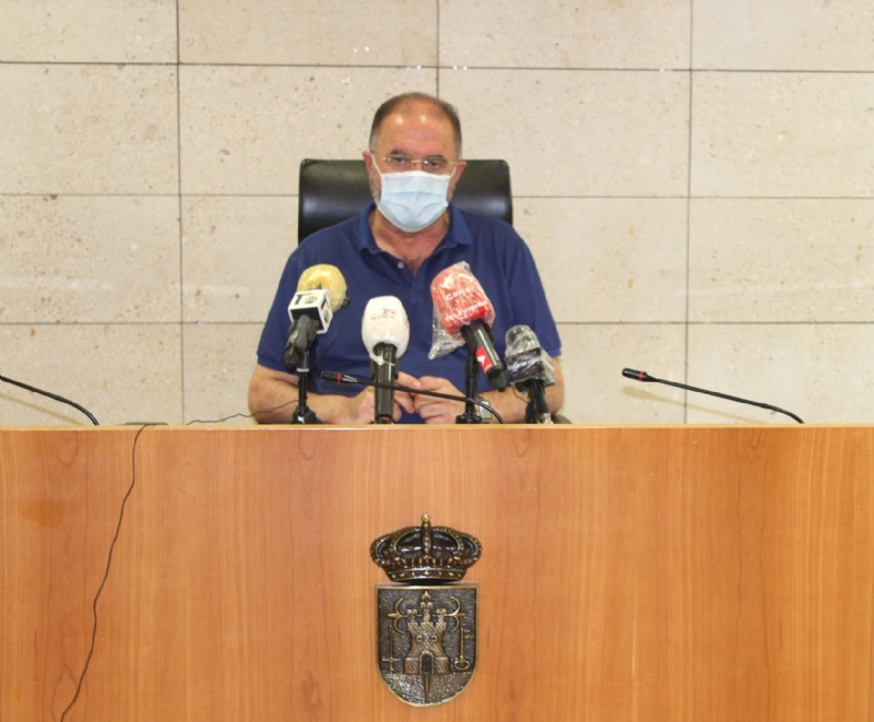Vdeo. El alcalde solicita una reunin urgente con Lpez Miras para abordar la extraordinaria situacin social y sanitaria del municipio a raz de los brotes locales de la pandemia