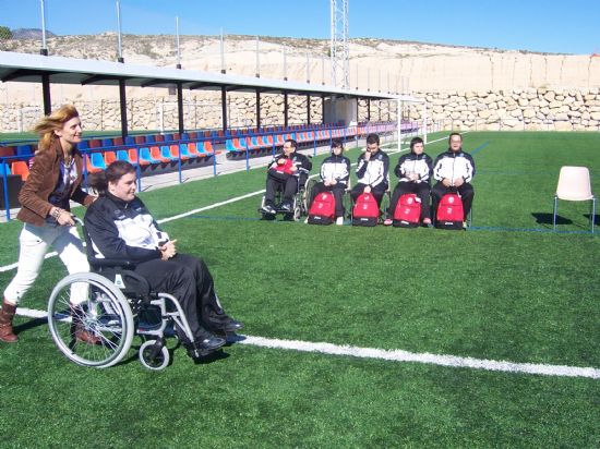 LA CIUDAD DEPORTIVA SIERRA ESPUA ACOGE LA PRESENTACIN DEL CLUB DEPORTIVO ENTRA EN JUEGO DEL CENTRO JOS MOYA, EL PRIMERO PARA DISCAPACITADOS DEL MUNICIPIO DE TOTANA