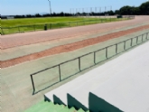 Acuerdan evaluar el coste y viabilidad de la reforma de la pista de atletismo del Polideportivo Municipal "6 de Diciembre"
