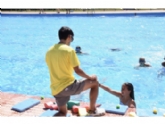 La Escuela de Verano 2025 será gestionada por el Colectivo "El Candil", del 30 de junio al 14 de agosto en las piscinas municipales de Totana y El Paretón, dirigida a mejores hasta 16 años
