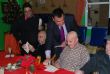 AUTORIDADES MUNICIPALES FELICITAN LA PASCUA NAVIDEÑA A LOS USUARIOS DEL SERVICIO DE ESTANCIAS DIURNAS DEL CENTRO DE ALZHEIMER Y DEL CENTRO MUNICIPAL DE PERSONAS MAYORES - Foto 4