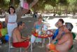 AUTORIDADES MUNICIPALES VISITAN A LAS PERSONAS MAYORES QUE PARTICIPAN EN EL PROGRAMA DE VIAJES "ìVENTE A LA PLAYA!", QUE SE DESARROLLA DURANTE LOS MESES DE VERANO, EN LA CALA DEL PINO DE LA MANGA DEL MAR MENOR - Foto 20