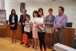 LA ALCALDESA DE TOTANA Y EL DIRECTOR DEL INSTITUTO DE SEGURIDAD Y SALUD LABORAL ENTREGAN LOS PREMIOS DEL CERTAMEN DE DIBUJO "CRECE EN SEGURIDAD" A DIEZ ALUMNOS DE LA LOCALIDAD  - Foto 18