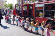 ALUMNOS DE LA ESCUELA INFANTIL MUNICIPAL "CLARA CAMPOAMOR" SE FAMILIARIZAN CON LA LABOR QUE REALIZAN LOS SERVICIOS DE EMERGENCIAS Y LOS CUERPOS Y FUERZAS DE SEGURIDAD DEL ESTADO - Foto 21