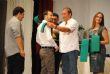 AUTORIDADES MUNICIPALES PARTICIPAN EN LA GRADUACIÓN DE LOS ALUMNOS DE LOS CICLOS FORMATIVOS Y DE BACHILLERATO DEL IES "PRADO MAYOR" QUE SE CELEBRÓ EN EL CENTRO SOCIOCULTURAL "LA CÁRCEL" - Foto 8