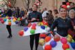 CIENTOS DE PERSONAS SALEN A LA CALLE PARA RECIBIR EL CARNAVAL INFANTIL 2013 QUE HA AMBIENTADO CON RITMO, COLOR, FANTASÍA Y ALEGRÍA LAS CALLES DE LA LOCALIDAD - Foto 23