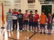 LA CONCEJALÍA DE DEPORTES HACE ENTREGA DE LOS TROFEOS Y MEDALLAS DE LA FASE LOCAL DE BALONCESTO, BALONMANO, FÚTBOL SALA Y VOLEIBOL, CORRESPONDIENTE AL PROGRAMA DE DEPORTE ESCOLAR - Foto 3