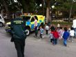 ALUMNOS DE LA ESCUELA INFANTIL MUNICIPAL "CLARA CAMPOAMOR" PARTICIPAN EN UNA JORNADA DE ACERCAMIENTO A LOS CUERPOS Y FUERZAS DE SEGURIDAD Y EMERGENCIAS - Foto 5