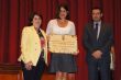El Ayuntamiento entrega los reconocimientos a los colegios "Santiago", "Santa Eulalia" y "Tierno Galván" por sus aniversarios y la mención honorífica especial a todos los centros educativos de la localidad - Foto 2
