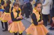   Cientos de personas reciben el Carnaval Infantil2015 que ha ambientado con ritmo, color y fantasía las calles de la localidad - Foto 37