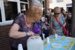 Con el reparto de agua-limón entre los socios comienza el programa de actividades de las Fiestas de Personas Mayores en el Centro de la Balsa Vieja - Foto 7