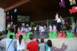 Alumnos de la Escuela Infantil Municipal "Clara Campoamor" celebraron su fiesta de final de curso en el auditorio del parque municipal "Marcos Ortiz" - Foto 13