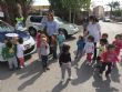 Alumnos de la Escuela Infantil "Clara Campoamor" participan en una actividad para acercar a los más pequeños a los vehículos de seguridad y emergencias - Foto 2