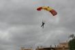 La Patrulla Acrobática de Paracaidismo del Ejército del Aire (PAPEA) colabora con AELIP para llevar a lo más alto el apoyo a las lipodistrofias - Foto 11