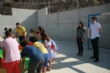 VÍDEO. Un centenar de niños y niñas participan en la Escuela de Verano que organiza el Colectivo para la Promoción Social "El Candil" en los colegios "Santiago" y "La Cruz" - Foto 21