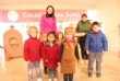 Escolares de Educación Infantil del CC Reina Sofía entregan a la Oficina de Turismo 150 regalos de promoción del municipio que simulan orzas en barro dentro del proyecto pedagógico "Embárrate" - Foto 20