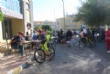 El Día de la Bicicleta reúne a cerca de 500  participantes en una jornada familiar en la que se sortearon  10 cascos y tres bicicletas - Foto 9