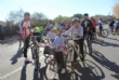 El Día de la Bicicleta reúne a cerca de 500  participantes en una jornada familiar en la que se sortearon  10 cascos y tres bicicletas - Foto 33