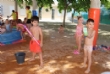 Más de 250 niños y niñas participan en las Escuelas de Verano en los colegios La Cruz y Santiago, organizados por el Colectivo El Candil con la colaboración de la Concejalía de Juventud - Foto 4