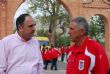 EL CONCEJAL DE DEPORTES ACOMPAÑA A MÁS DE 220 NIÑOS Y AL CUERPO TÉCNICO Y DIRECTIVO DE LA ESCUELA MUNICIPAL DE FÚTBOL EN LA TRADICIONAL OFRENDA FLORAL A LA PATRONA DE LA LOCALIDAD SANTA EULALIA - Foto 3