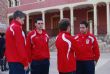 EL CONCEJAL DE DEPORTES ACOMPAÑA A MÁS DE 220 NIÑOS Y AL CUERPO TÉCNICO Y DIRECTIVO DE LA ESCUELA MUNICIPAL DE FÚTBOL EN LA TRADICIONAL OFRENDA FLORAL A LA PATRONA DE LA LOCALIDAD SANTA EULALIA - Foto 6