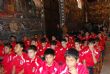 EL CONCEJAL DE DEPORTES ACOMPAÑA A MÁS DE 220 NIÑOS Y AL CUERPO TÉCNICO Y DIRECTIVO DE LA ESCUELA MUNICIPAL DE FÚTBOL EN LA TRADICIONAL OFRENDA FLORAL A LA PATRONA DE LA LOCALIDAD SANTA EULALIA - Foto 17