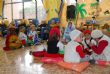 LOS USUARIOS DE LA RESIDENCIA "LA PURÍSIMA" RECIBEN LA NAVIDAD CON DULCES ARTESANOS Y UNA REPRESENTACIÓN TEATRAL ACOMPAÑADA DE VILLANCICOS CANTADOS POR LOS ALUMNOS DEL COLEGIO PÚBLICO "SAN JOSÉ" - Foto 13